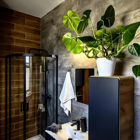 Przy Dworcu Čenstochová