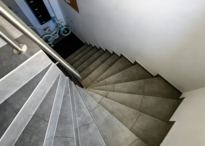 Przy Dworcu צ'סטוצ'ובה